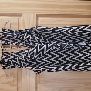 sleeveless blouse size M